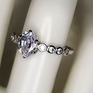 Oval Cut Ring w Circle riders S925